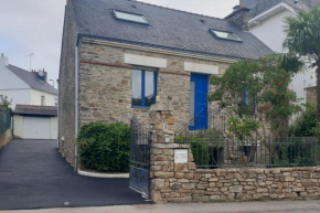 Nice 130m With Terrace Garden In Vannes
